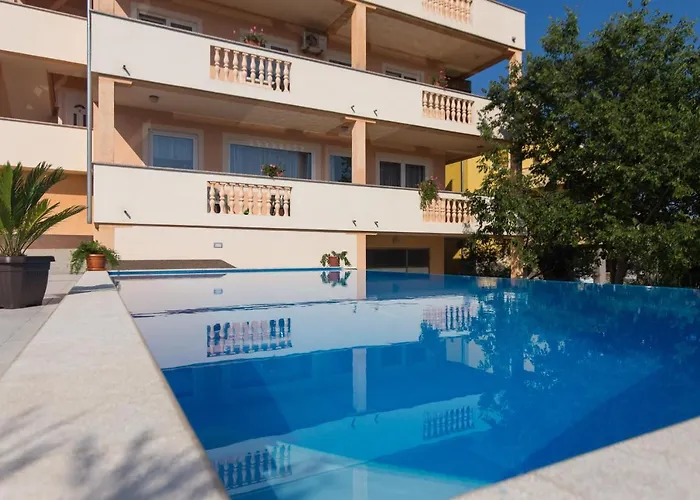 With Pool Ivana Krk Apartman Krk Town