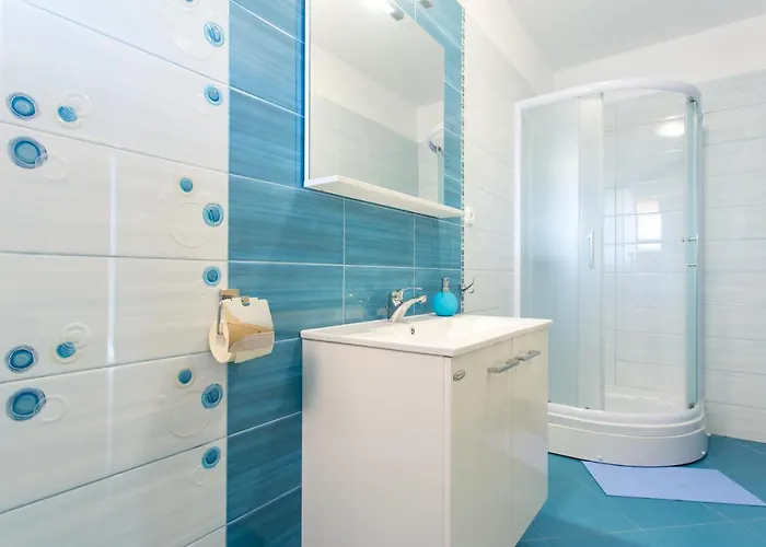 Apartman With Pool Ivana Krk *