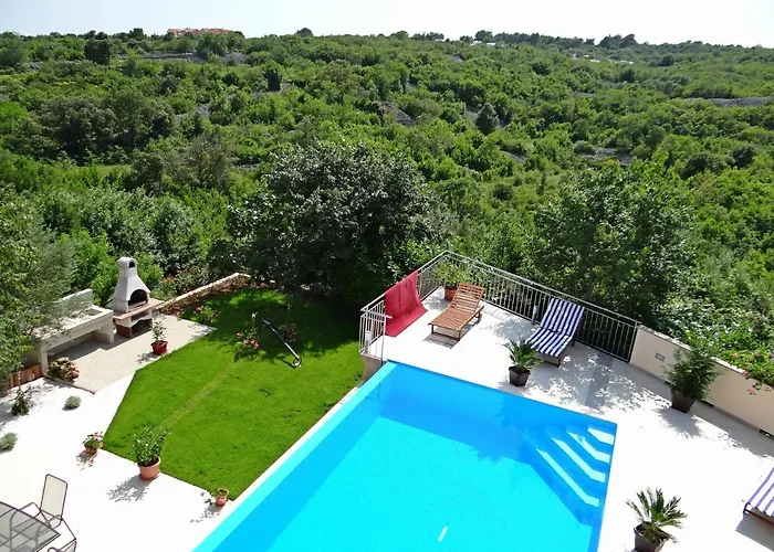 With Pool Ivana Krk Apartman