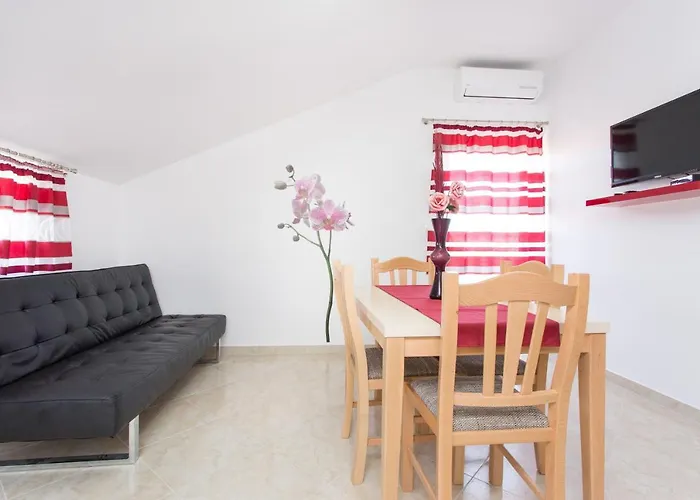 Apartman With Pool Ivana Krk Krk Town