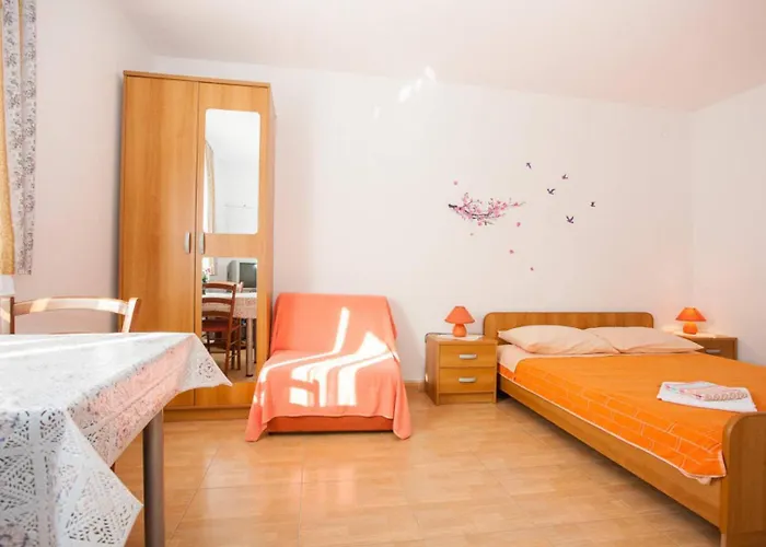 With Pool Ivana Krk Apartman Krk Town