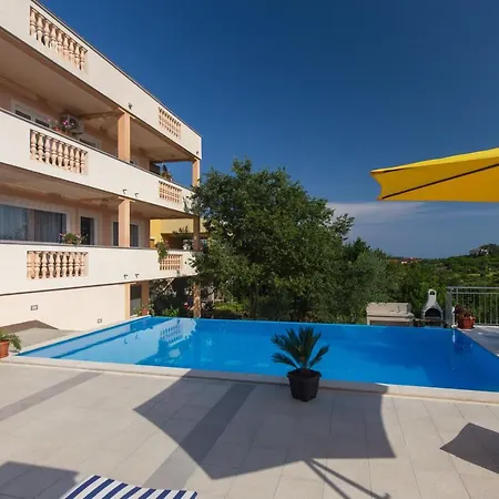 With Pool Ivana Krk Apartment