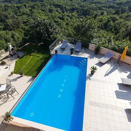Daire With Pool Ivana Krk *