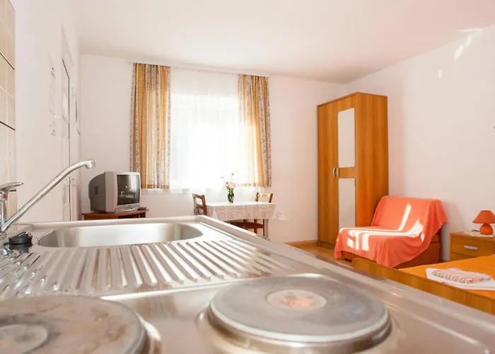 Appartement With Pool Ivana Krk *