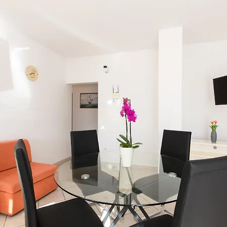 With Pool Ivana Krk * 克尔克