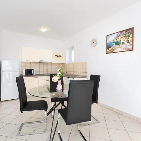 With Pool Ivana Krk * 克尔克